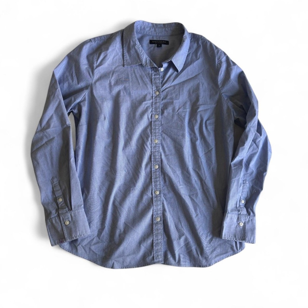 Banana Republic Blue Casual Button Down Shirt